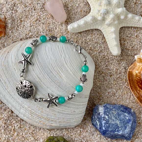 🌴🐚 Aqua Quartz Bracelet - Picture 6 of 9